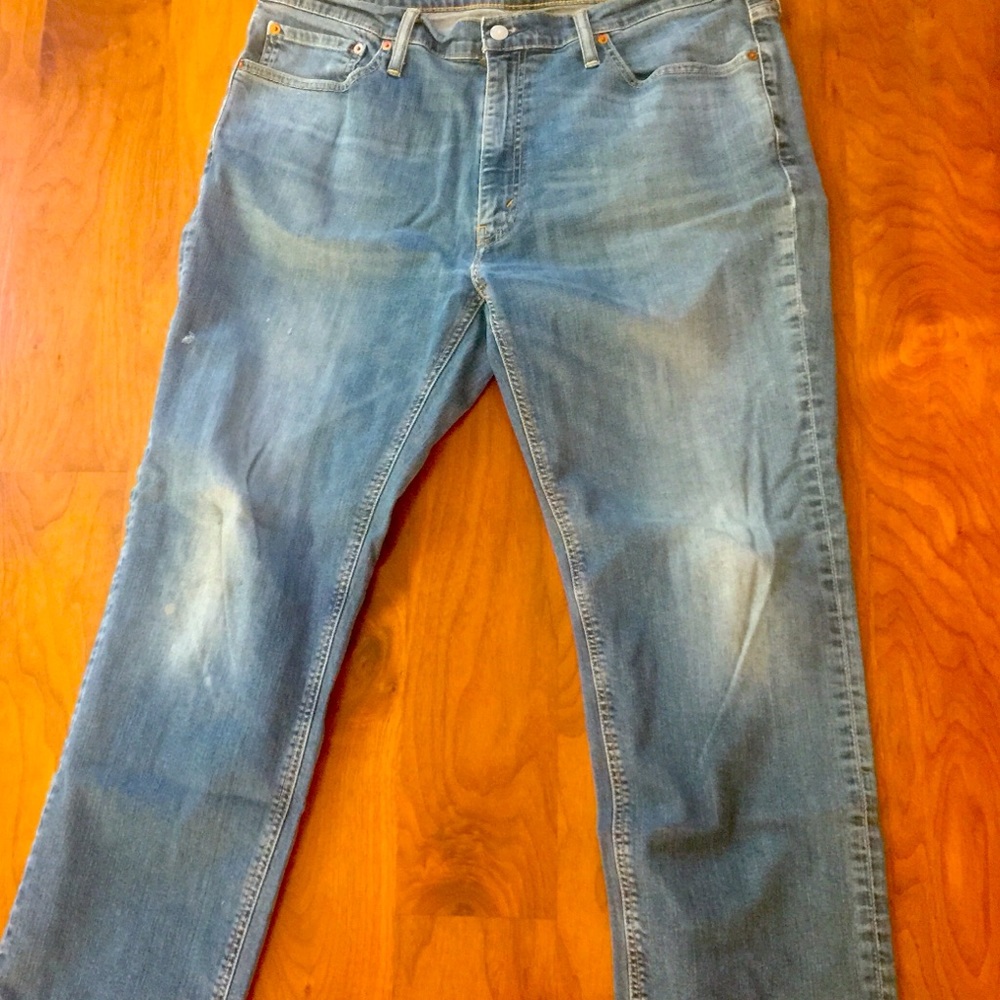 LEVIS SIZED 38x32